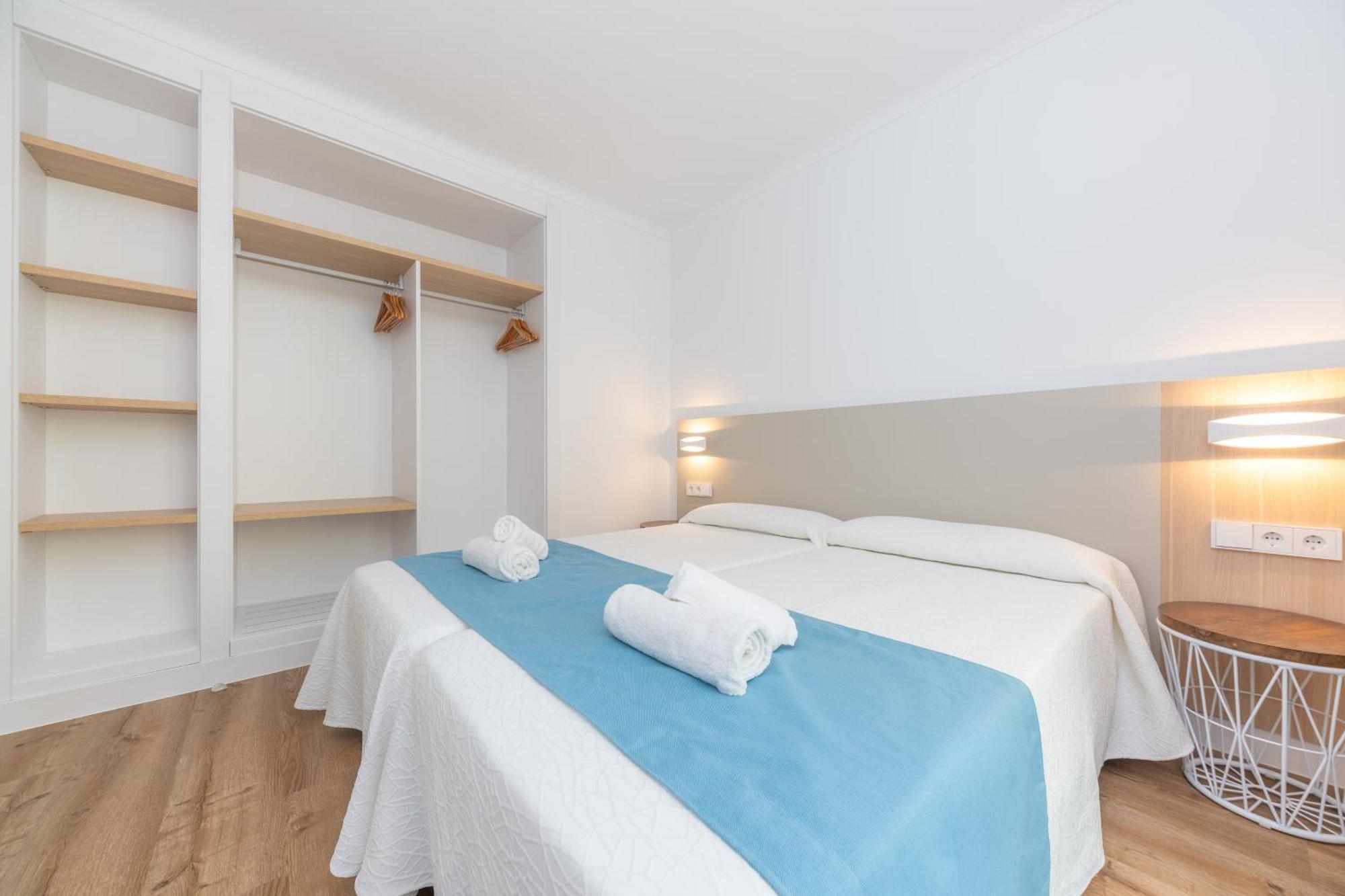 Apartamentos Massanet Canyamel  Exteriör bild