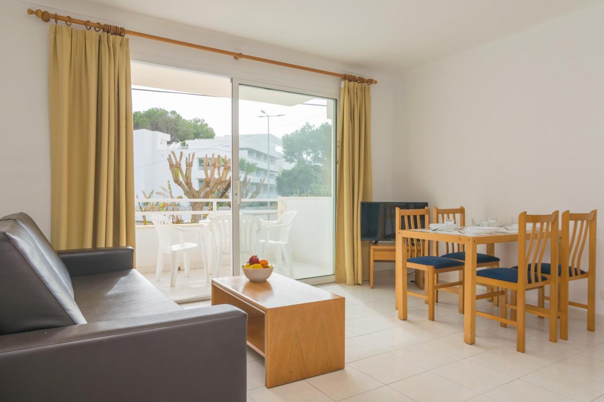 Apartamentos Massanet Canyamel  Exteriör bild